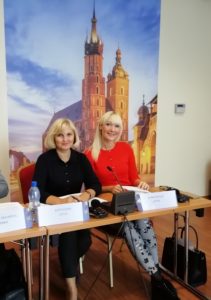 Projekta partneri tiekas izaugsmes vadības seminārā Krakovā